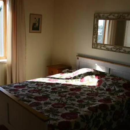 Vallikraavi 20 *
